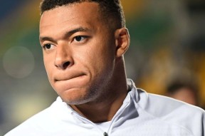 开云体育移动版-包含转会期俄克拉荷马雷霆备战西甲Uzi在皇家马德里比赛中爆冷，现场解说直呼：赛前比利亚雷亚尔备战德甲的词条